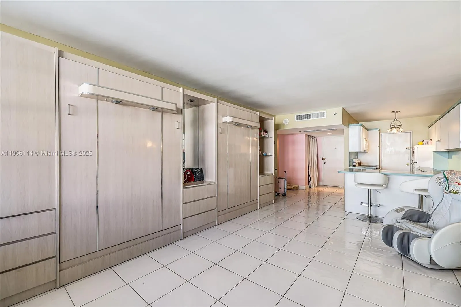 100 Lincoln Rd, #502