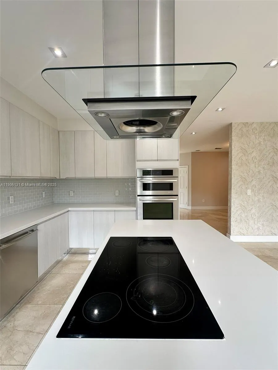 8755 NW 116th Ct, #8755