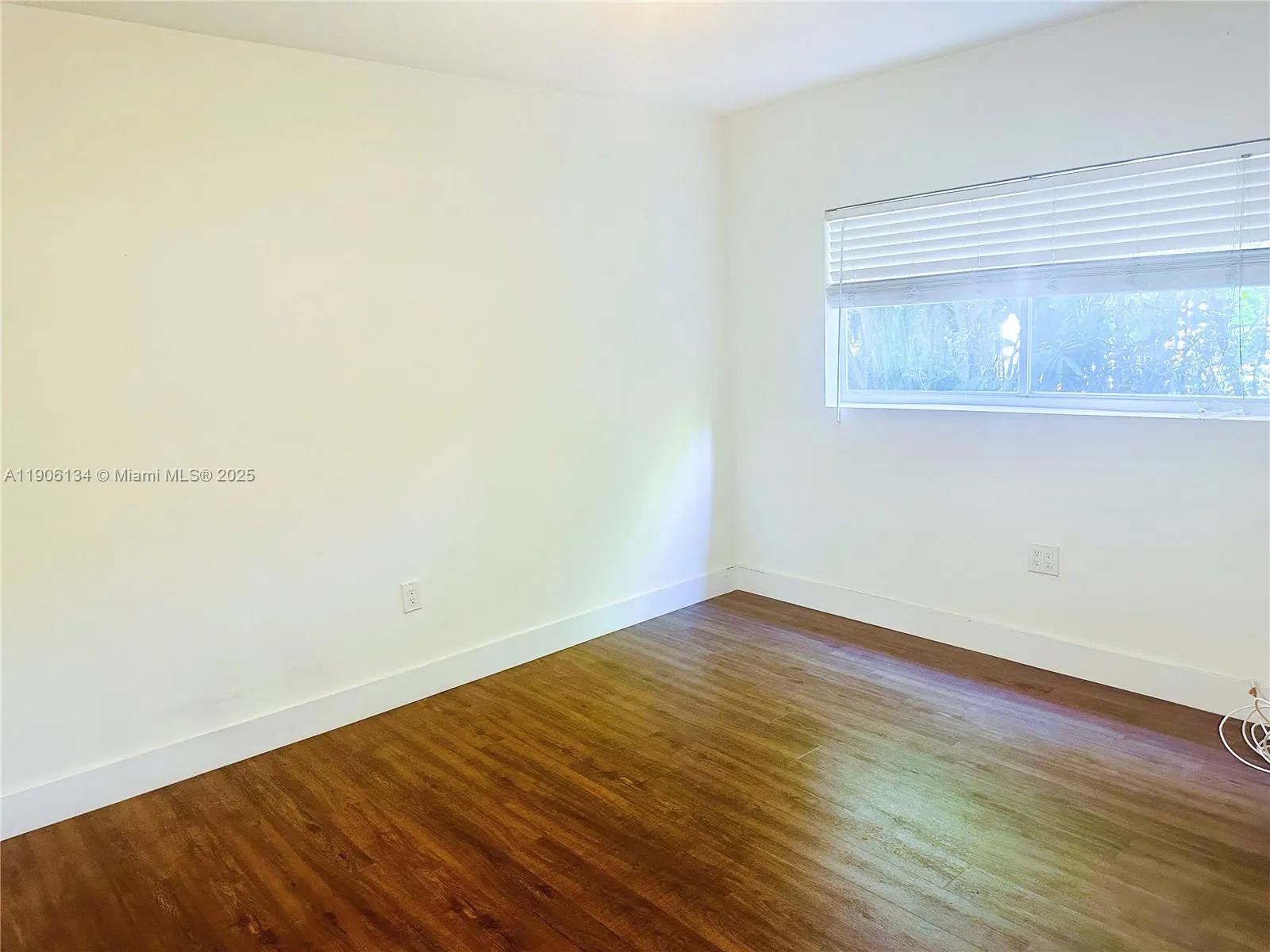 95 Edgewater Dr, #107