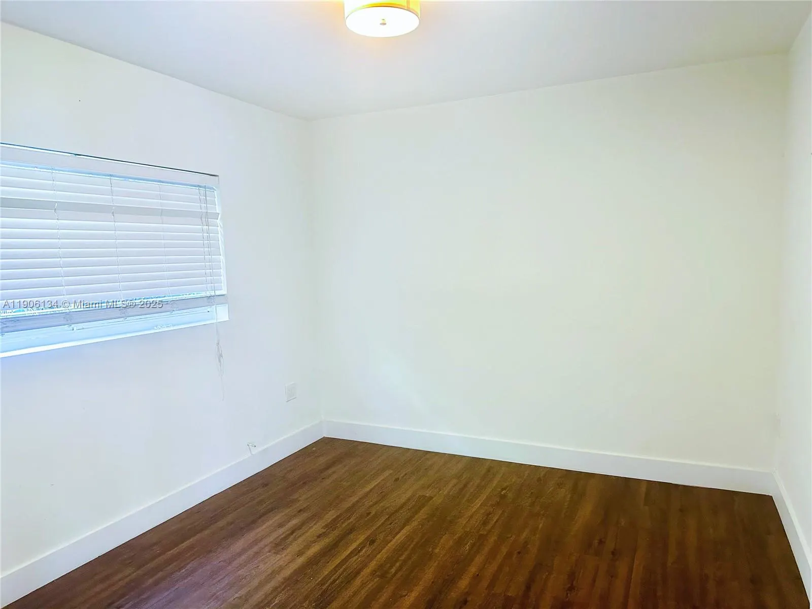 95 Edgewater Dr, #107