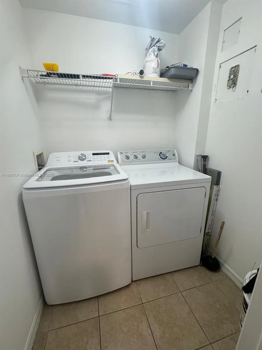 9172 Collins Ave, #212