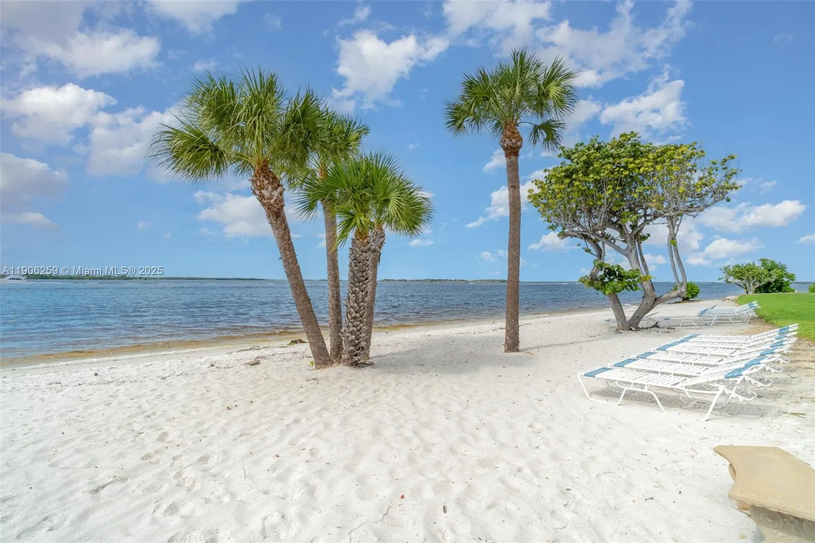 17080 Harbour Pointe Dr, #713