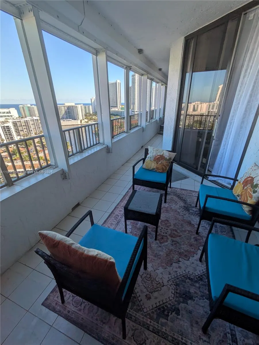 300 Three Islands Blvd, #PH3A