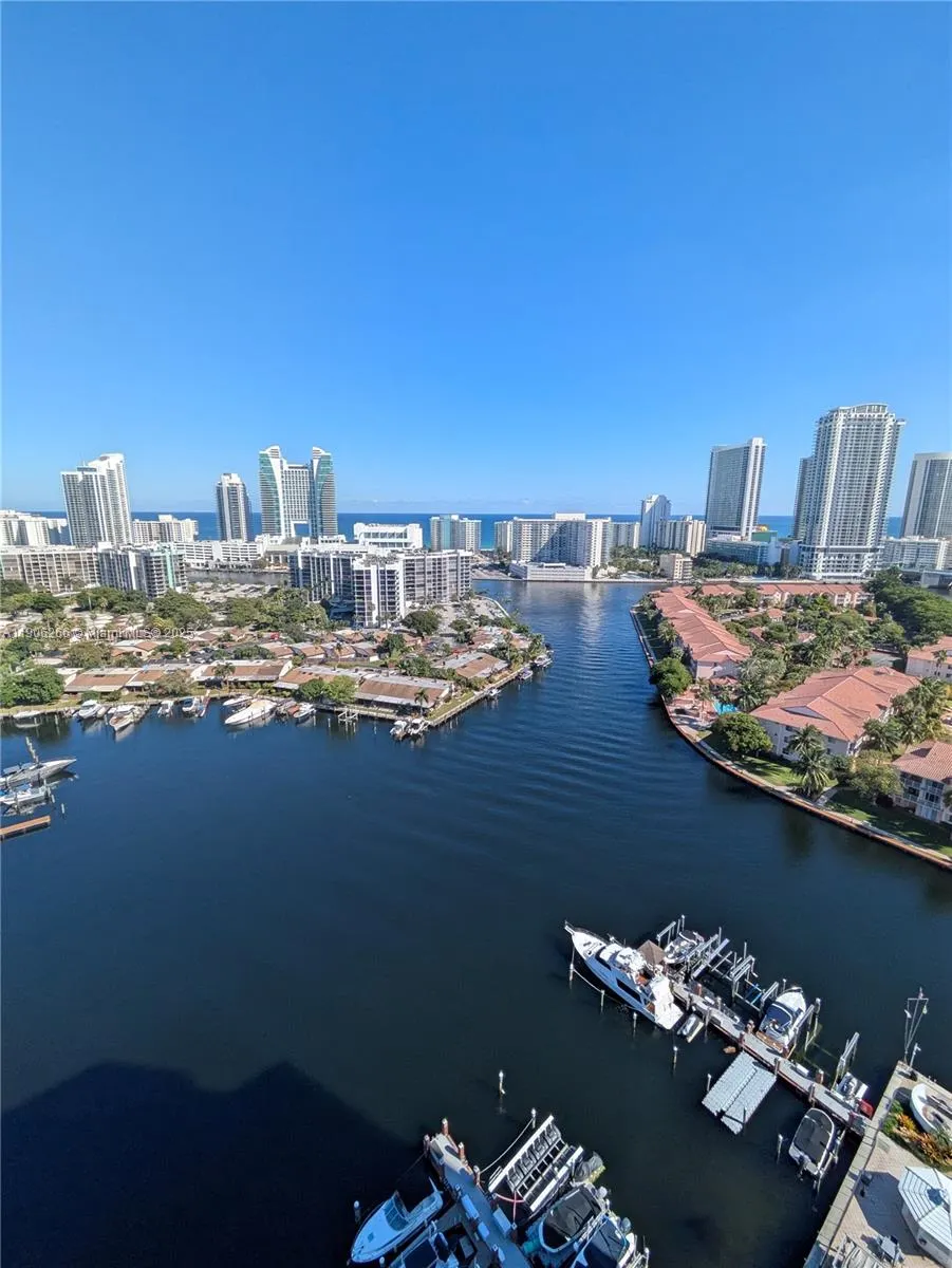 300 Three Islands Blvd, #PH3A