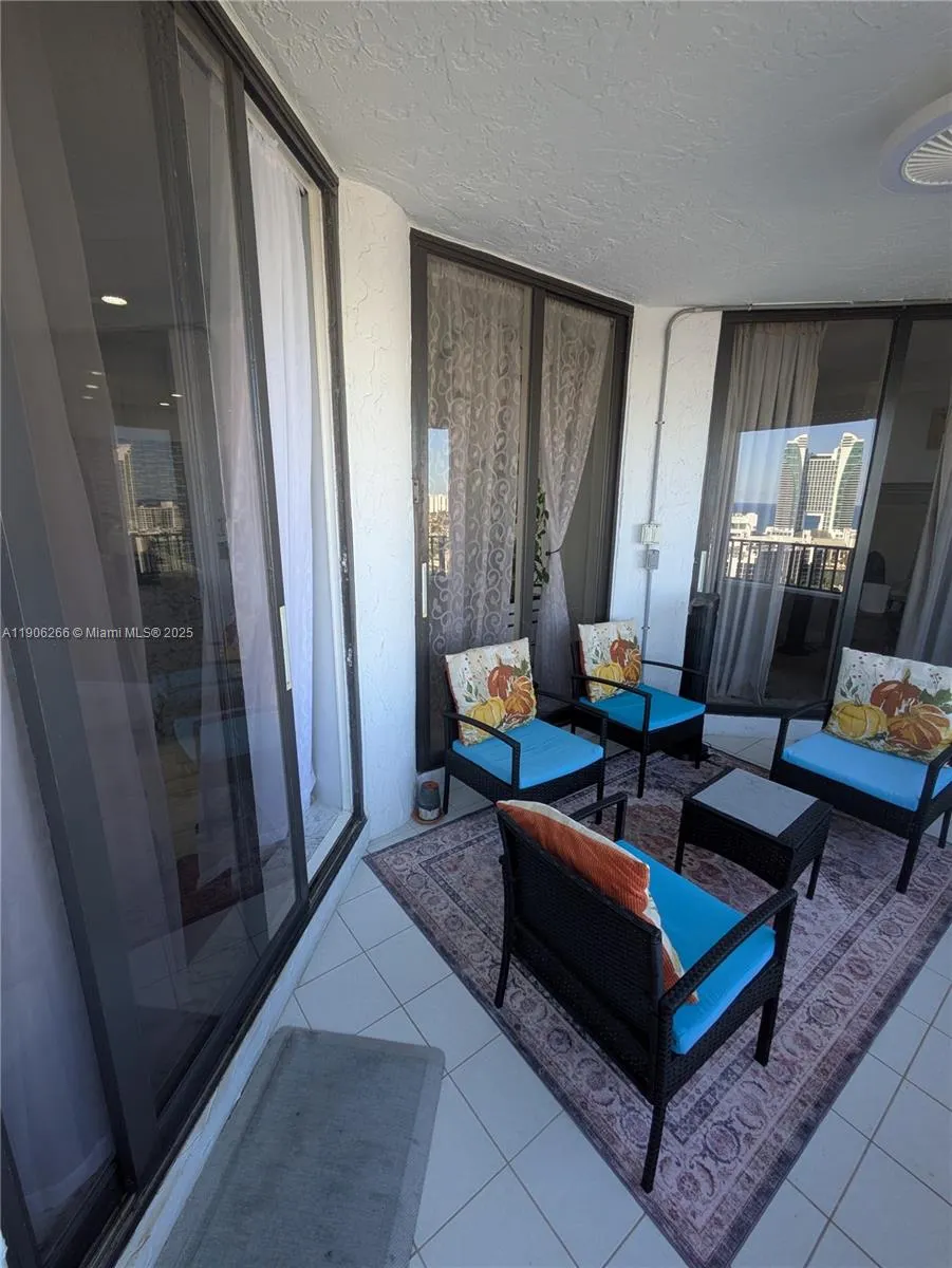 300 Three Islands Blvd, #PH3A