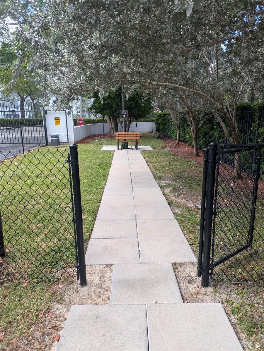 300 Three Islands Blvd, #PH3A