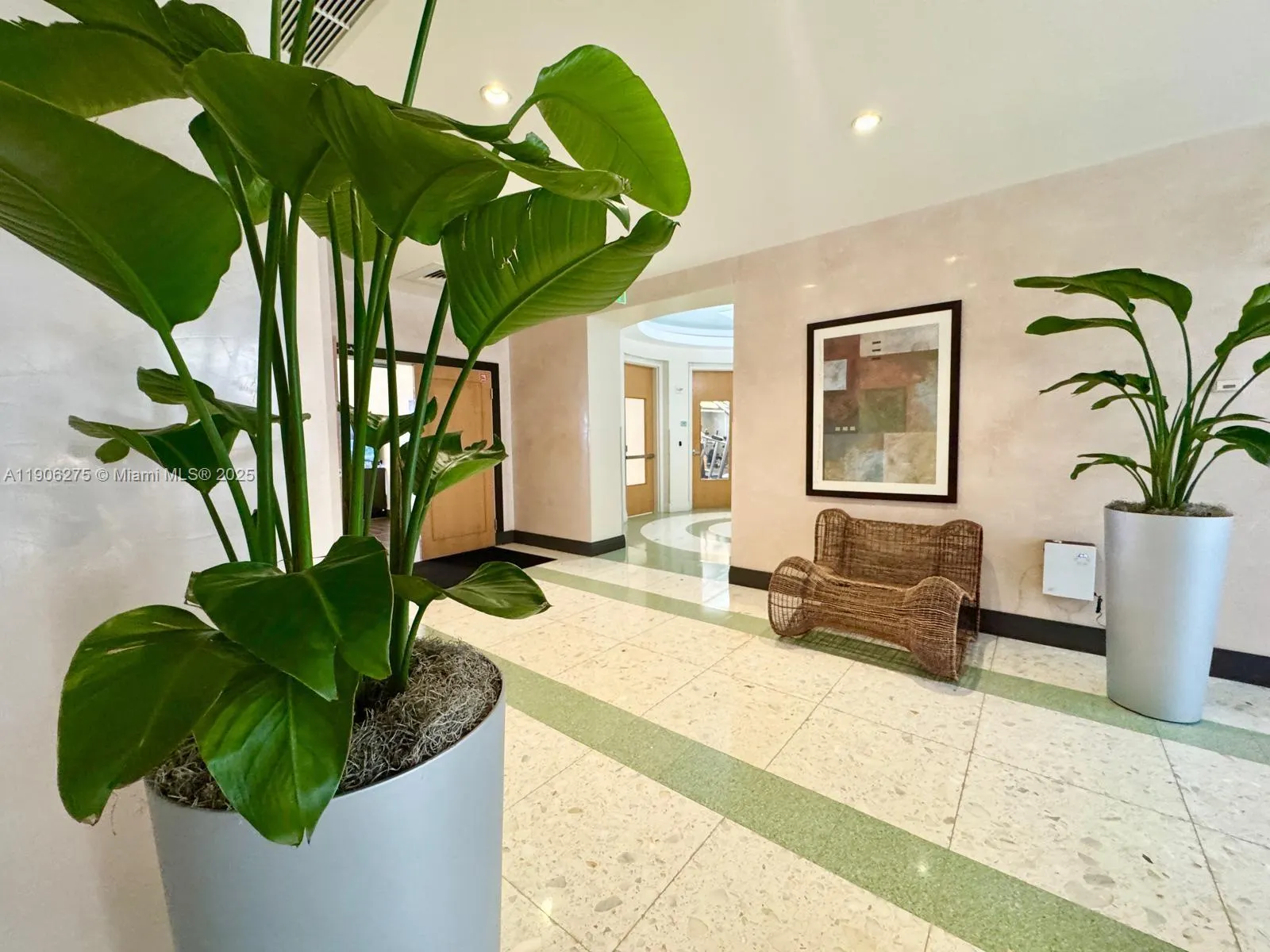 3901 S Ocean Dr, #5A