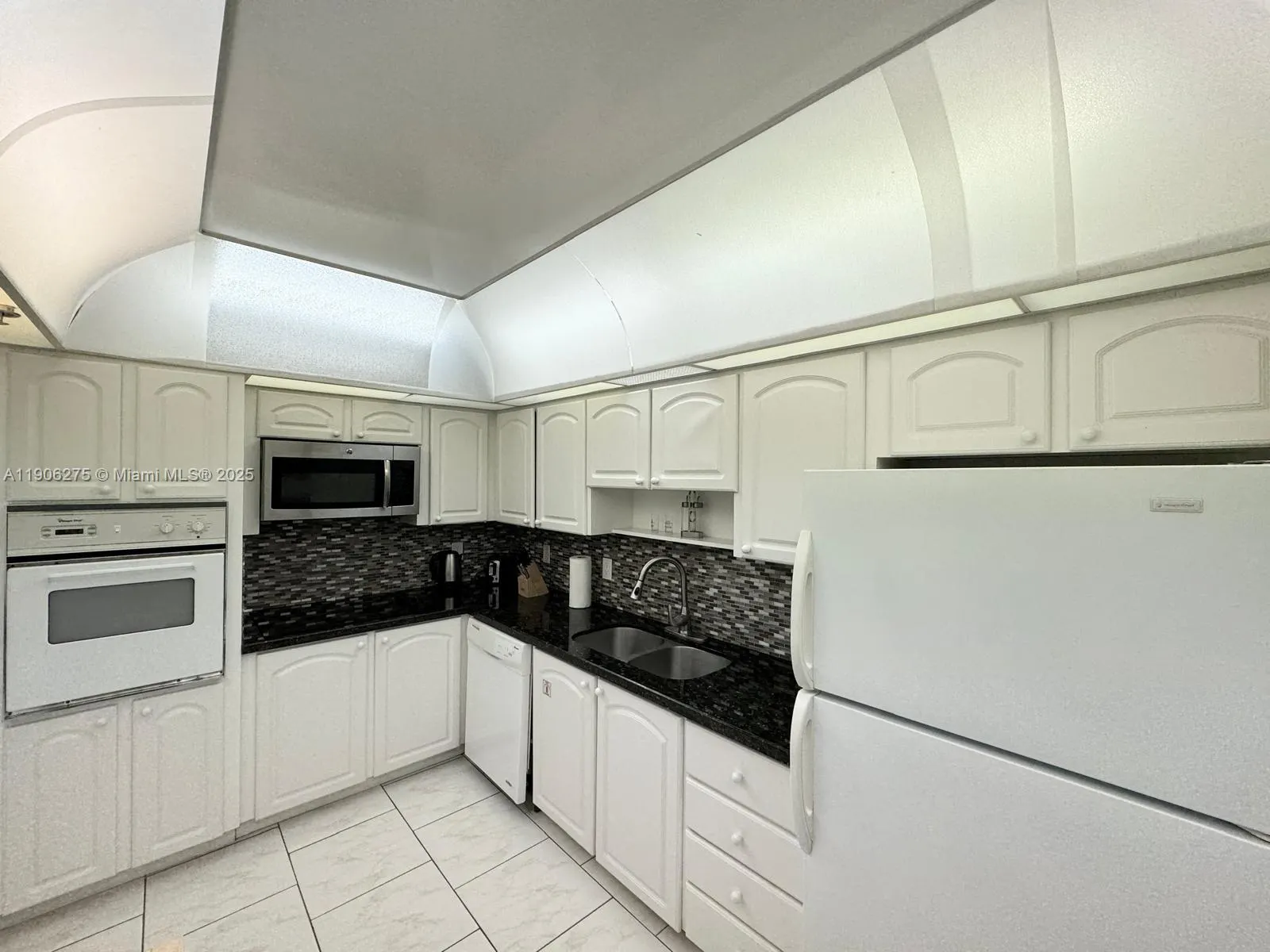 3901 S Ocean Dr, #5A