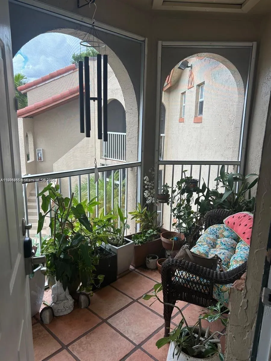 365 SW 86th Ave, #204