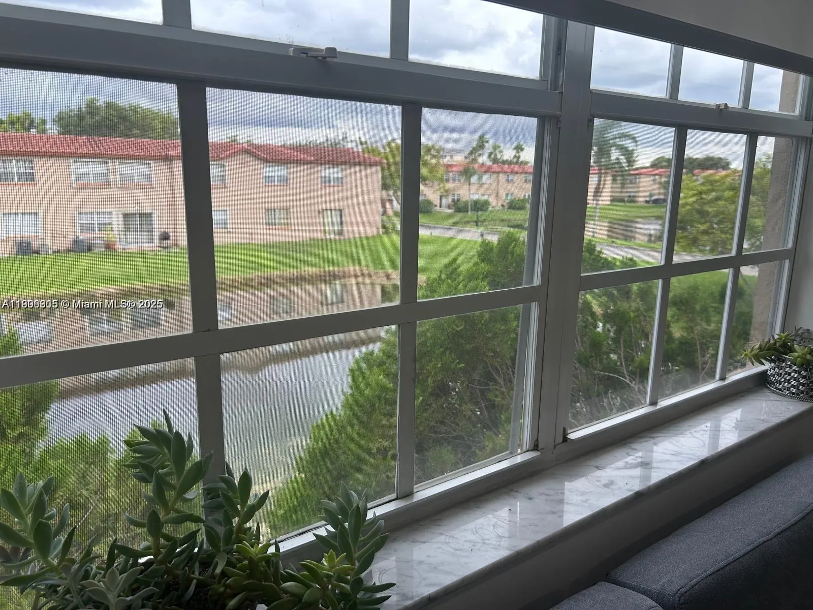 365 SW 86th Ave, #204