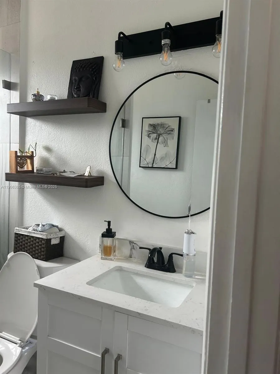 365 SW 86th Ave, #204