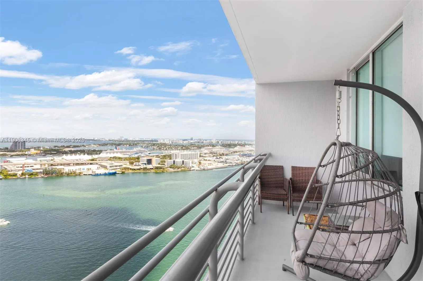 335 S Biscayne Blvd, #3904