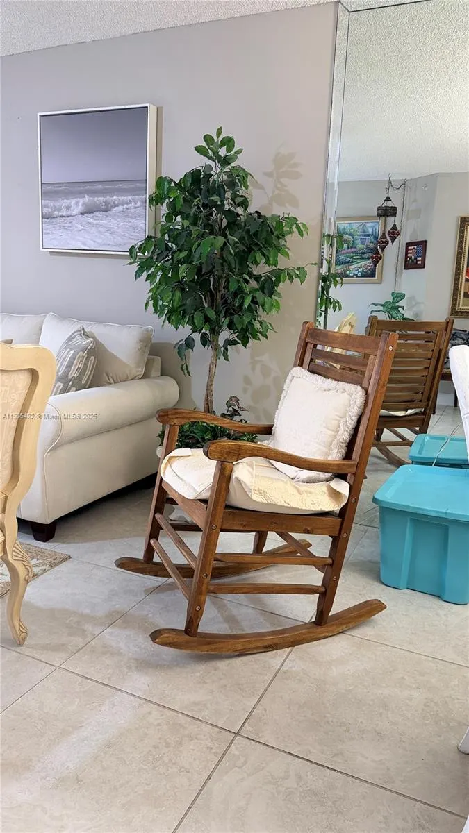 571 SW 142nd Ave, #310