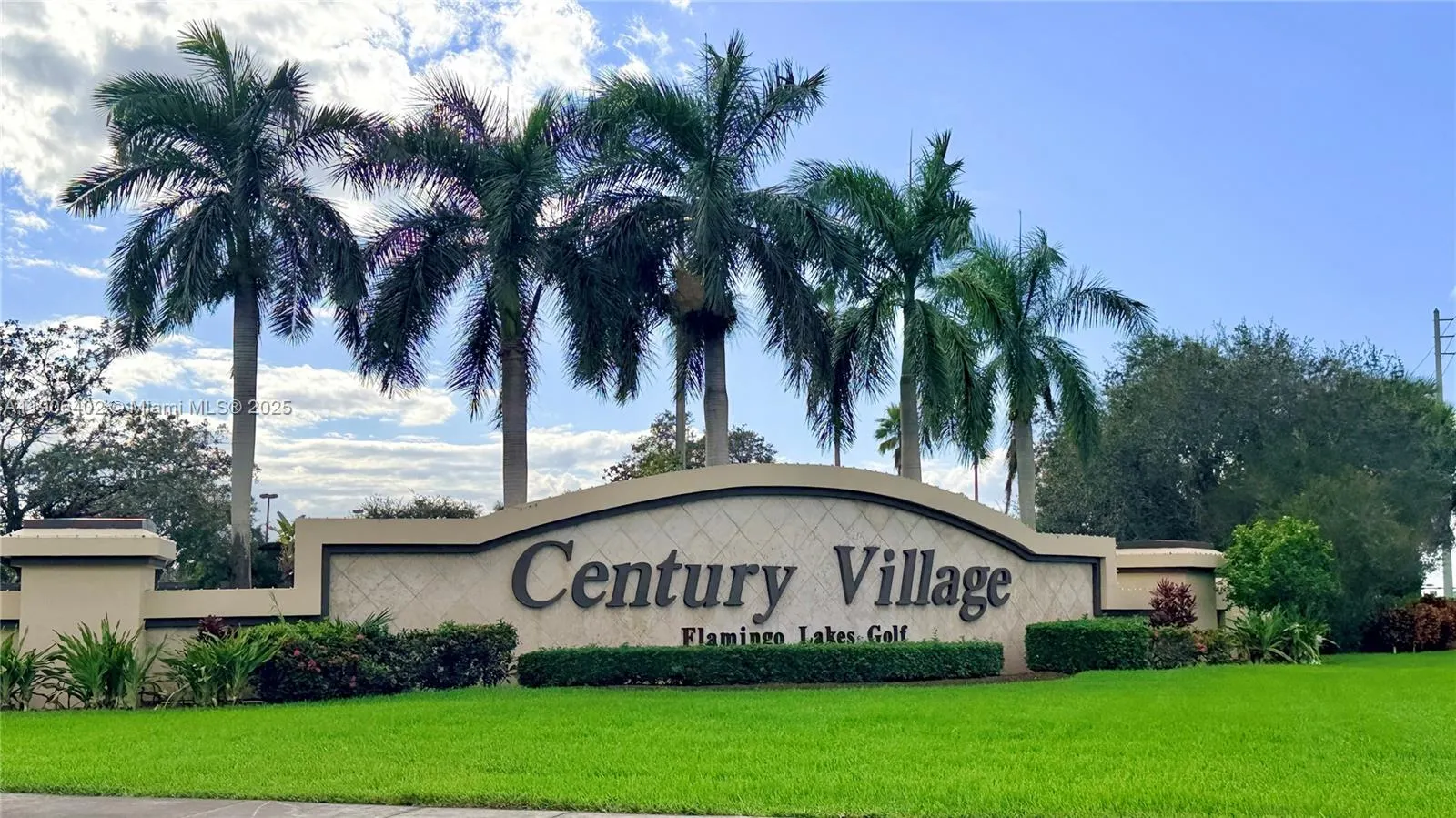 571 SW 142nd Ave, #310