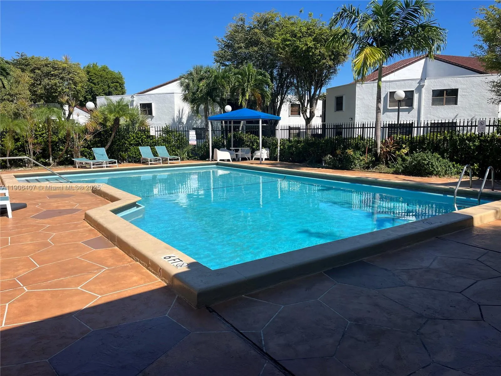 9447 Fontainebleau Blvd, #201