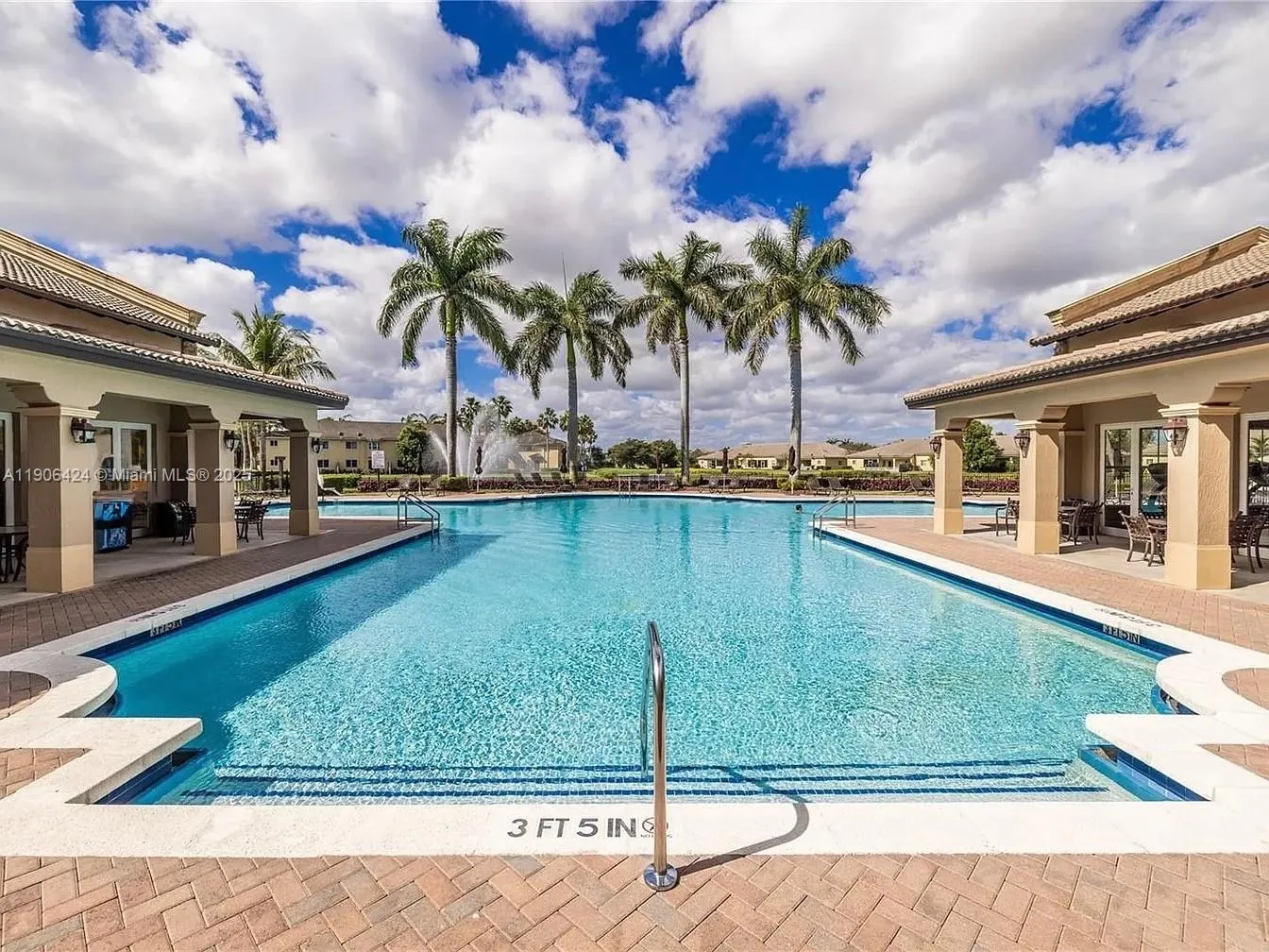 3330 NE 13th Cir Dr, #111-22