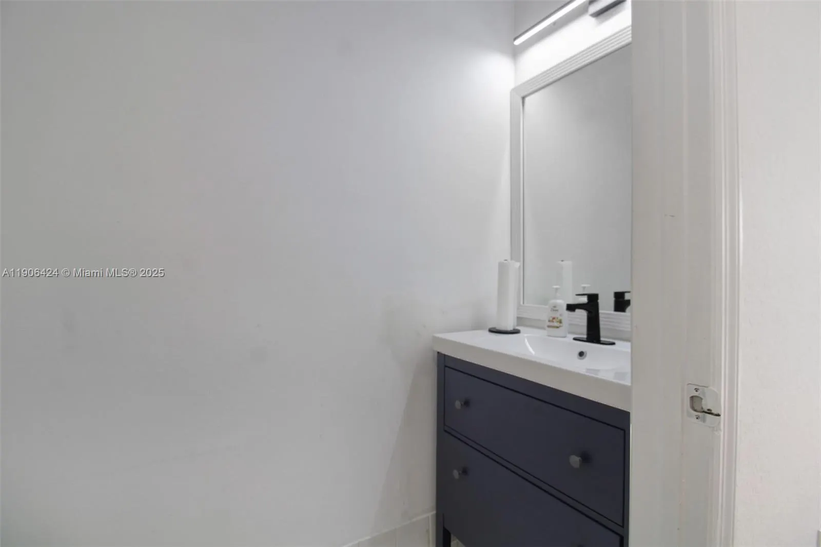 3330 NE 13th Cir Dr, #111-22