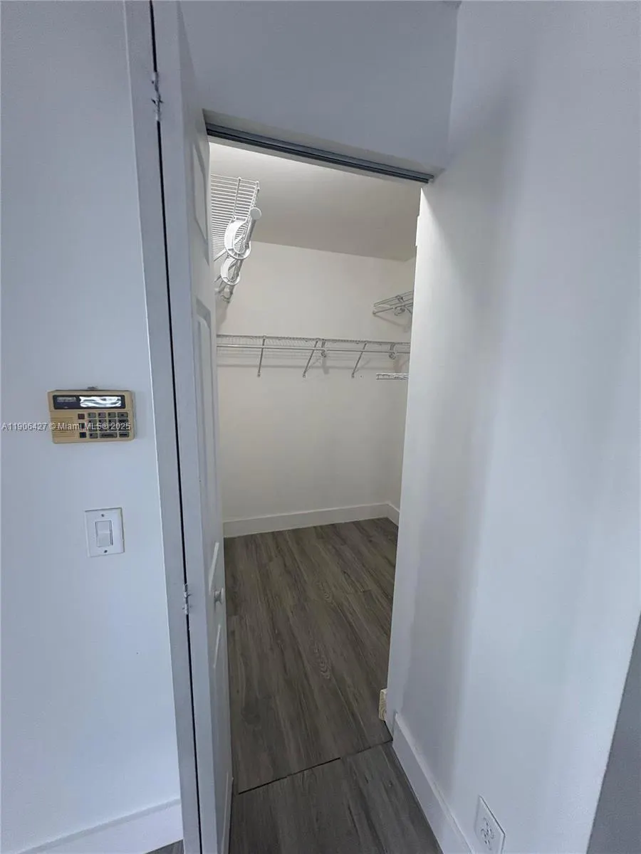 1499 Presidio Dr, #0