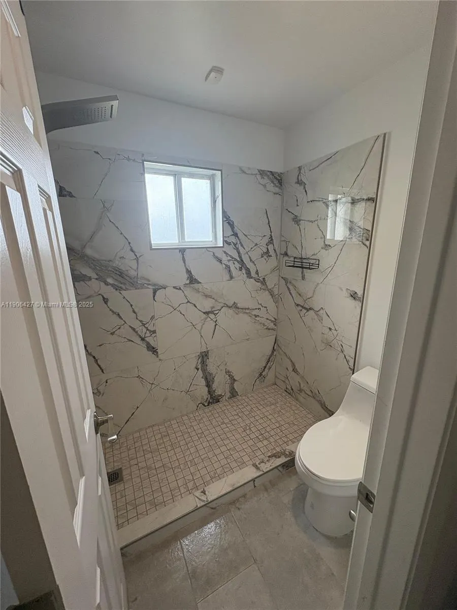 1499 Presidio Dr, #0