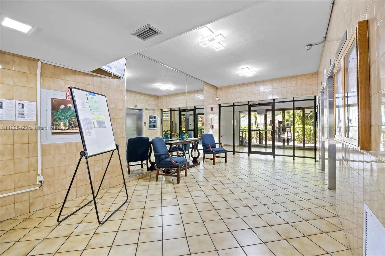 1470 NE 125th Ter, #PH9