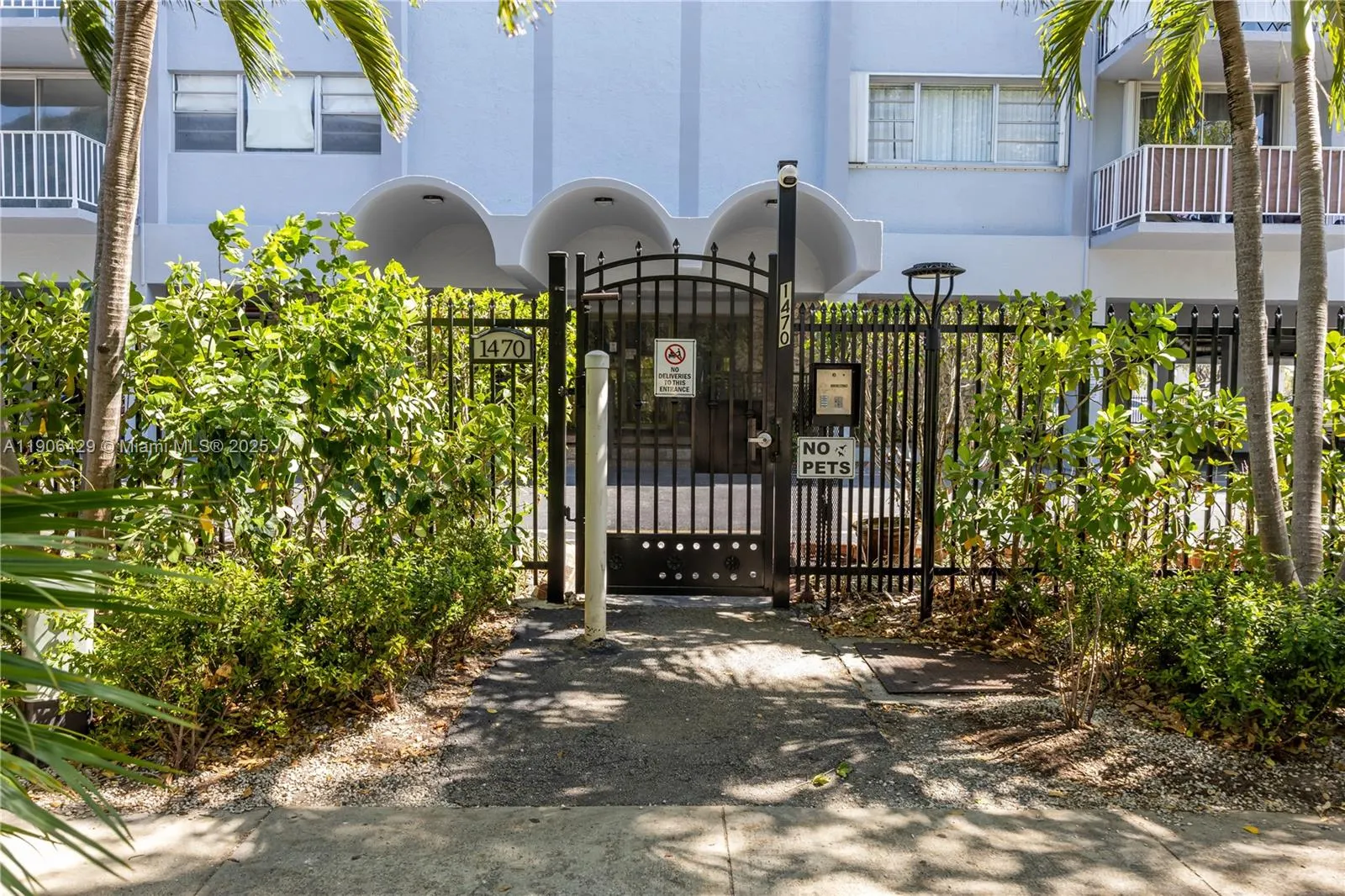 1470 NE 125th Ter, #PH9