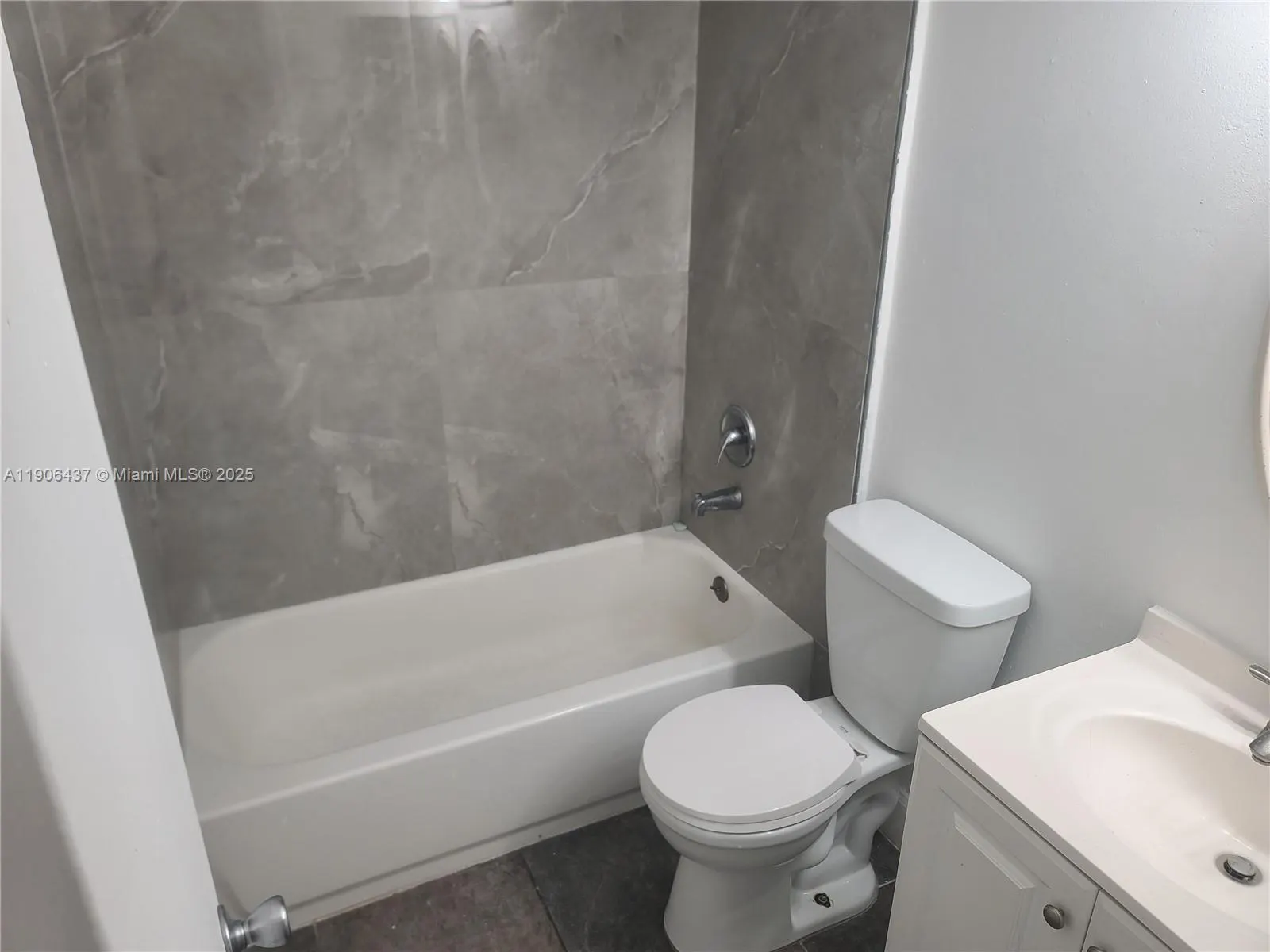 7195 NW 179th St, #212