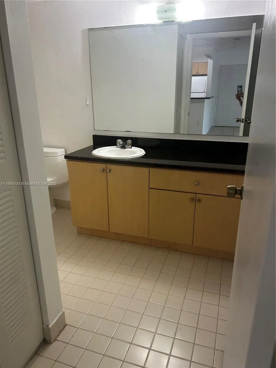 7110 NW 179th St, #110