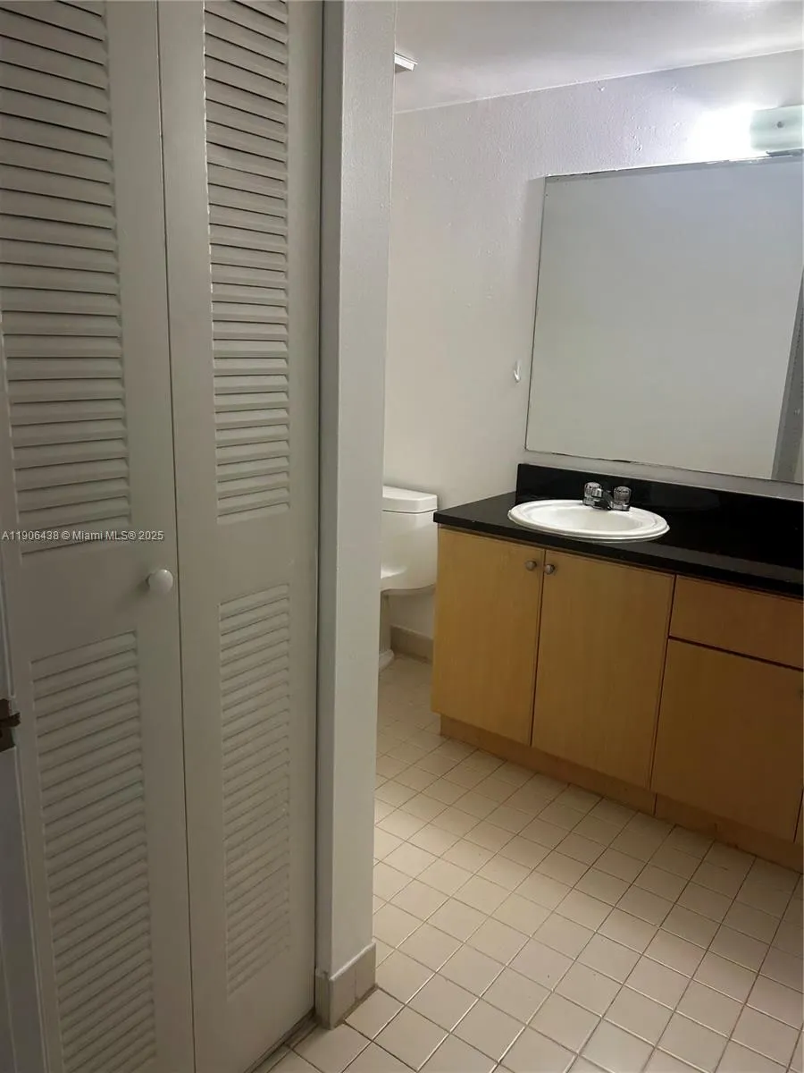 7110 NW 179th St, #110