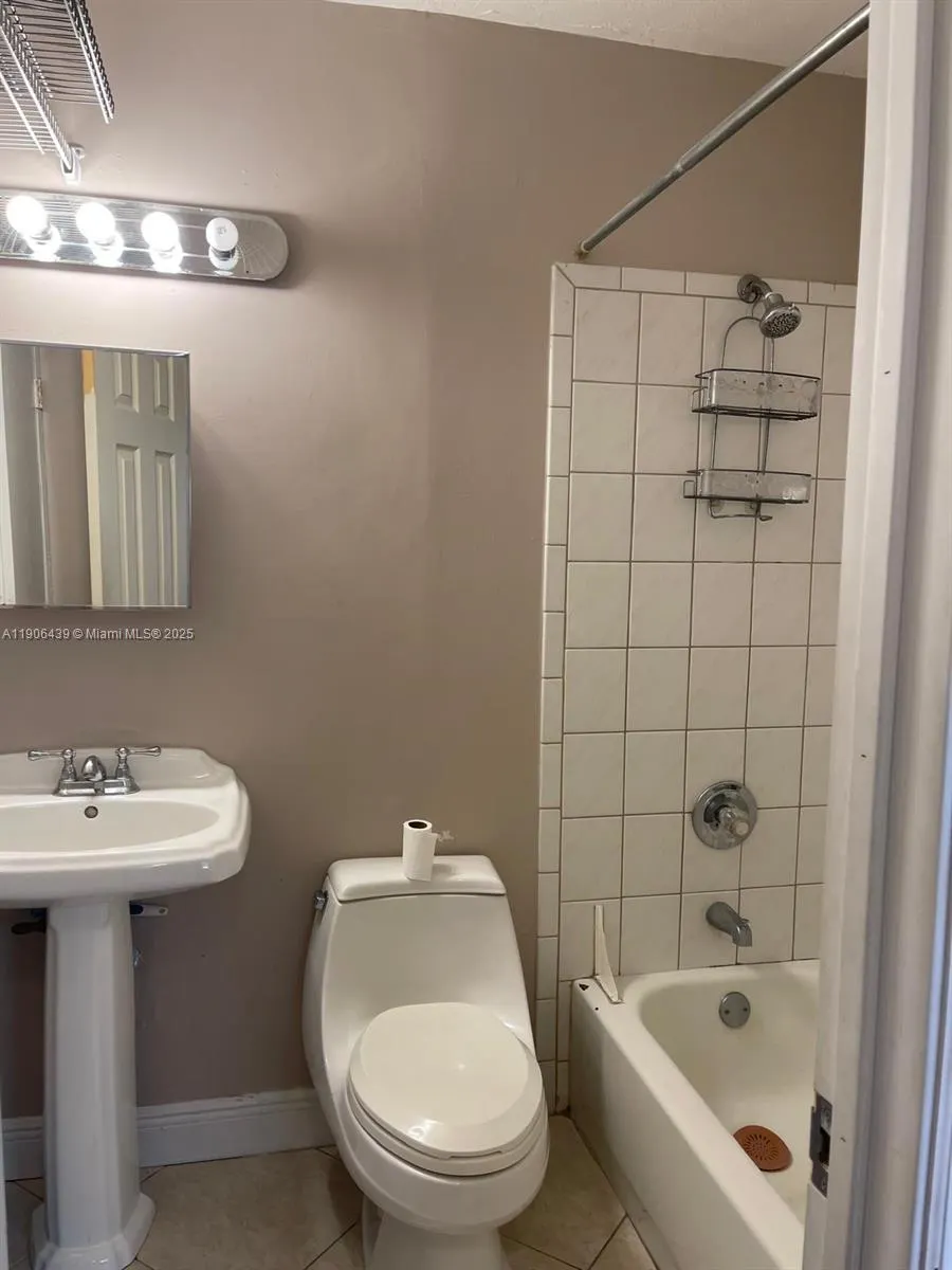 8635 SW 102nd Ave, #0