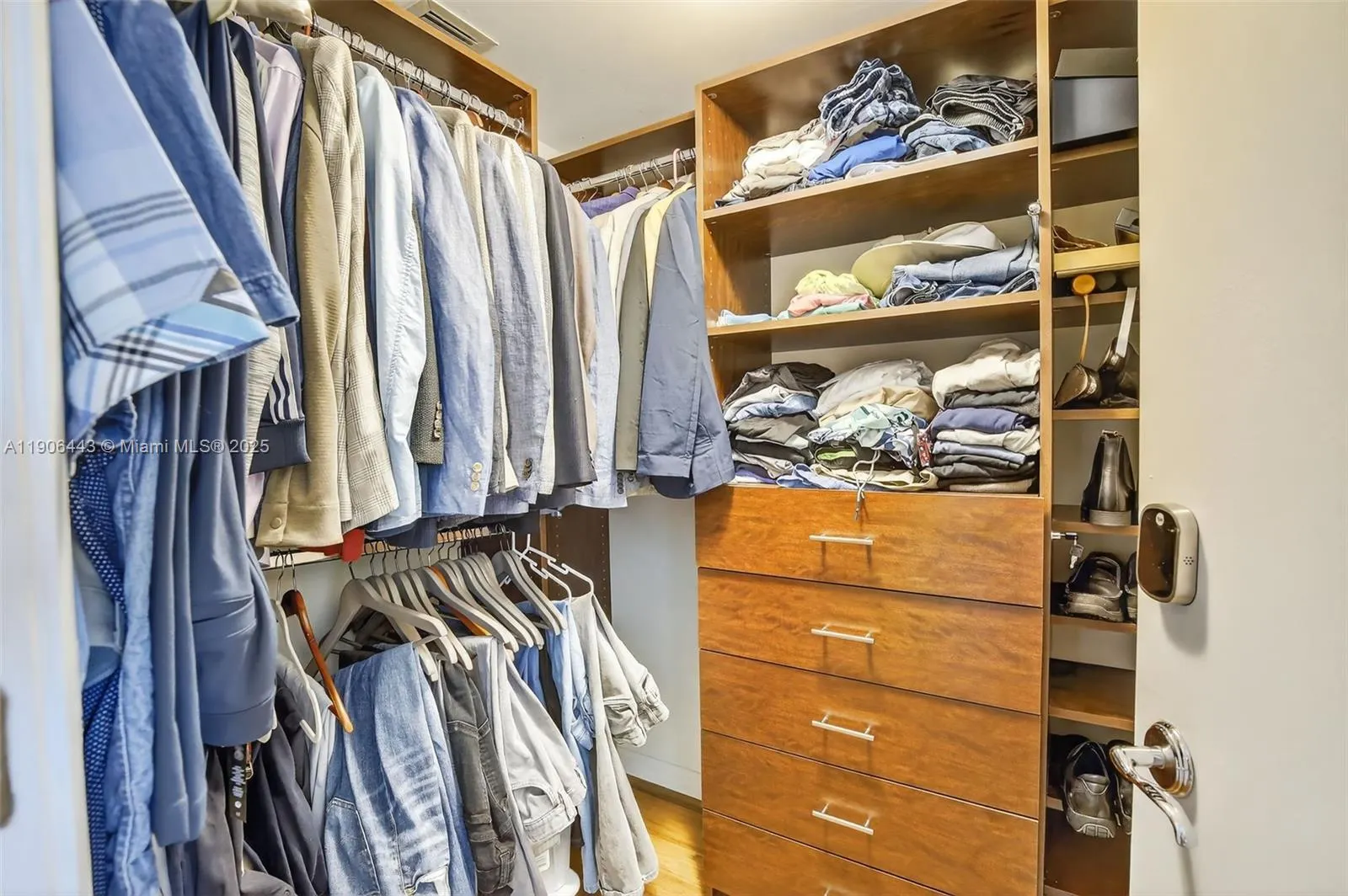 45 Hendricks Isle, #403