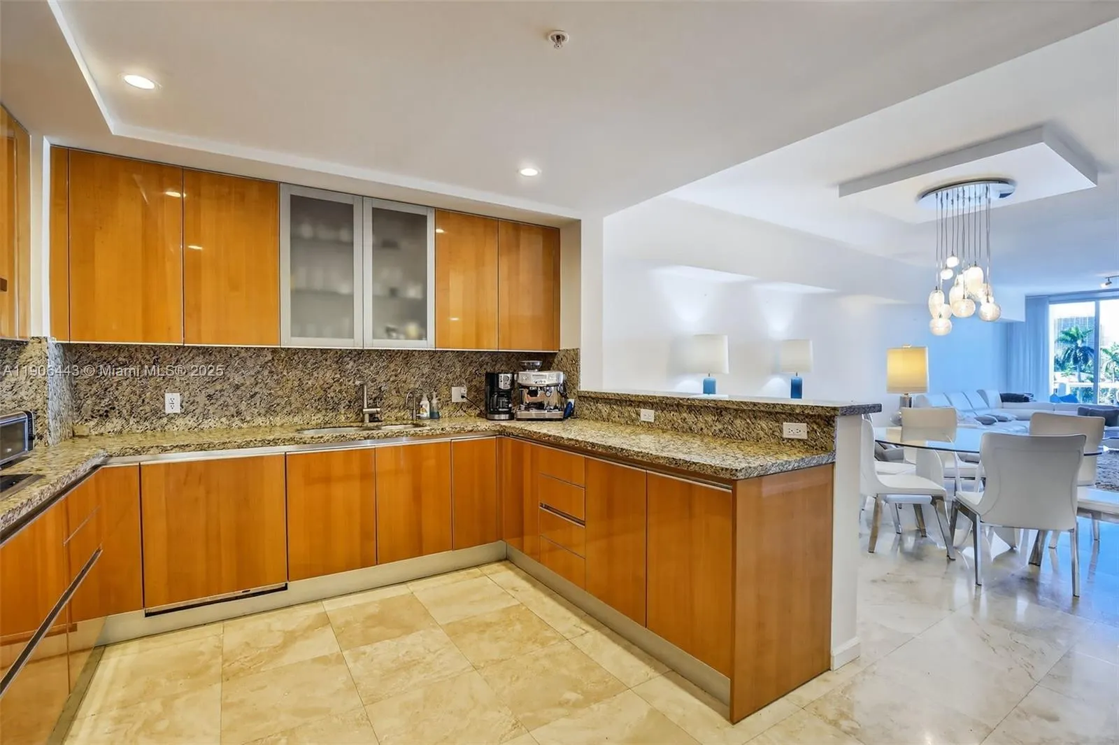 45 Hendricks Isle, #403