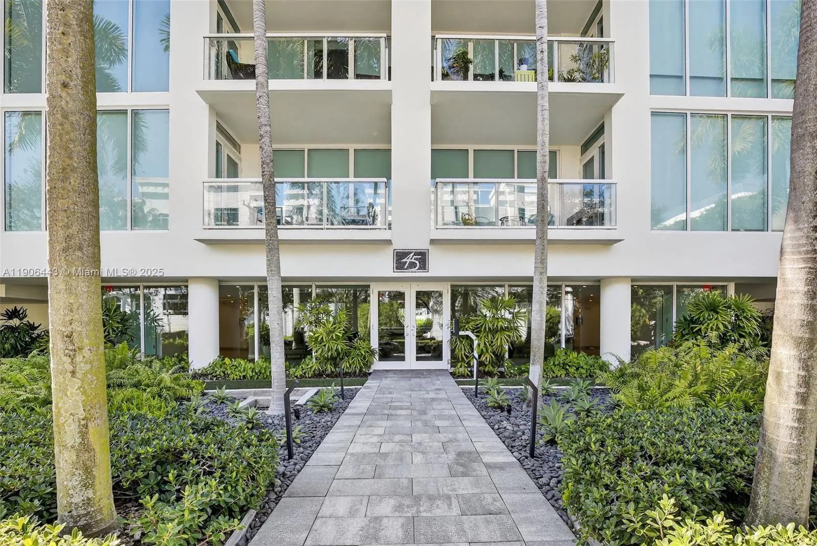 45 Hendricks Isle, #403