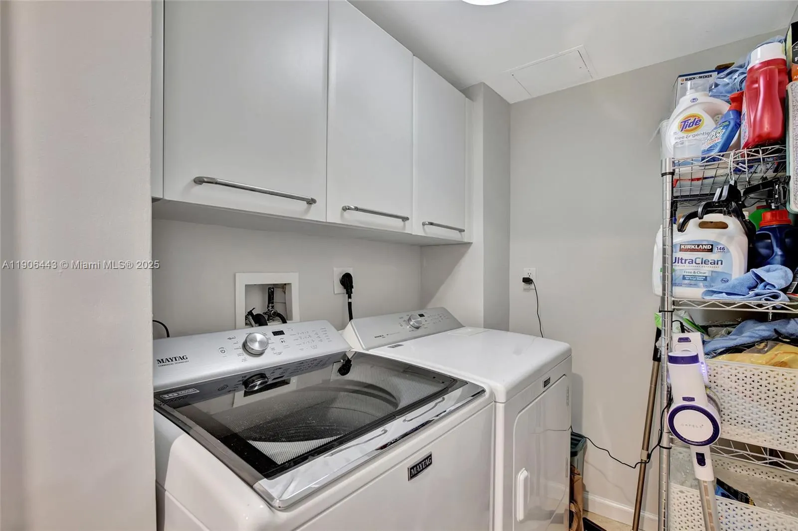 45 Hendricks Isle, #403