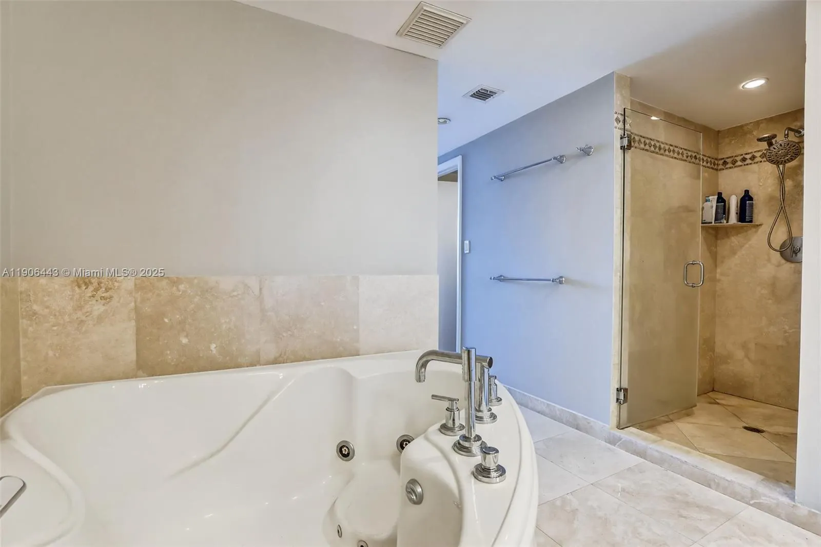 45 Hendricks Isle, #403