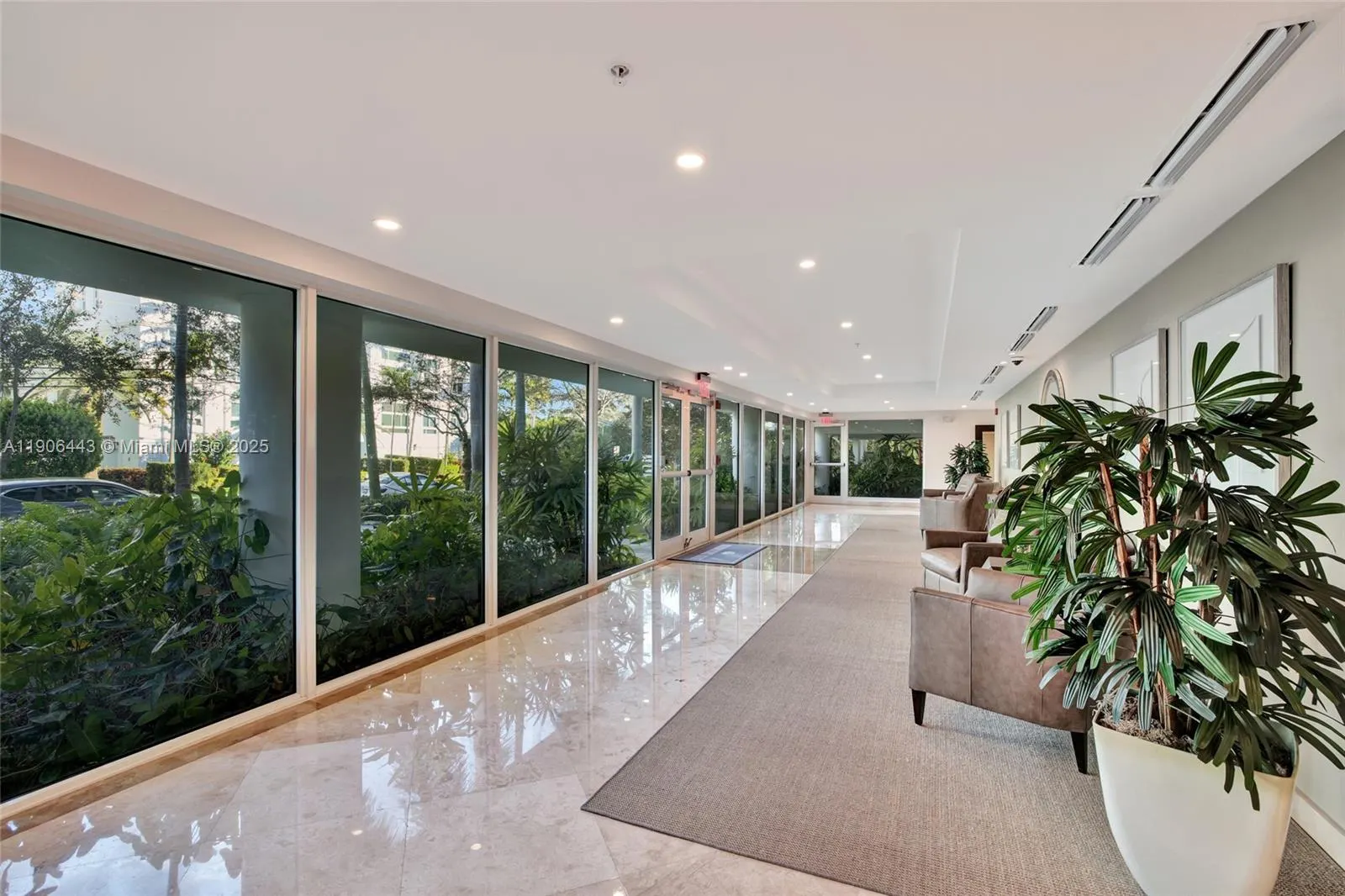 45 Hendricks Isle, #403