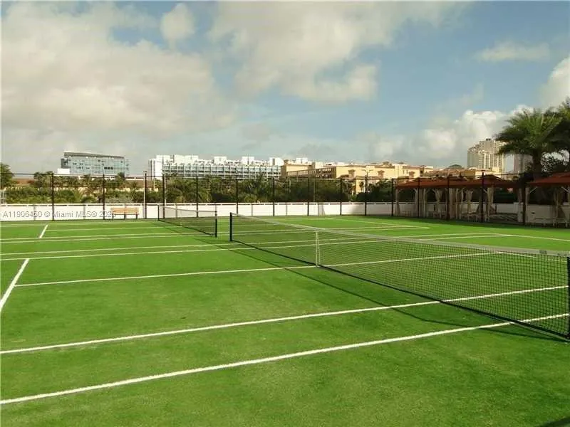 2801 NE 183rd St, #1411W