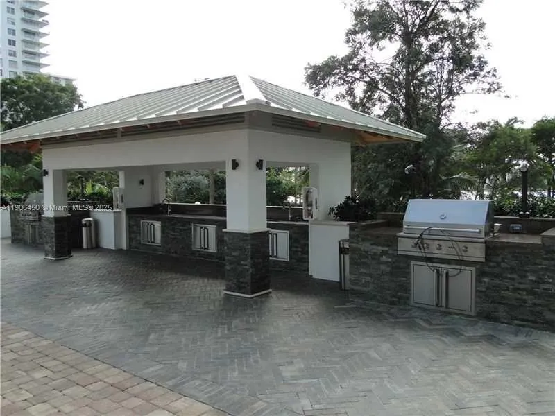 2801 NE 183rd St, #1411W