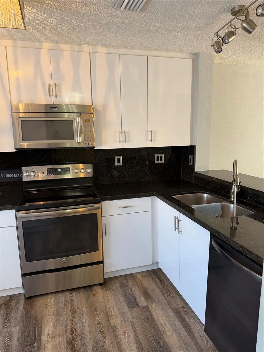 13914 SW 178th St, #13914