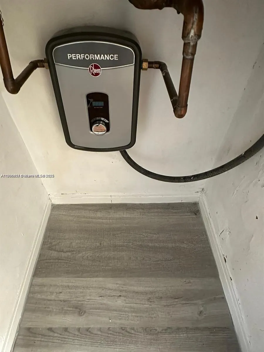 1830 Cleveland St, #3