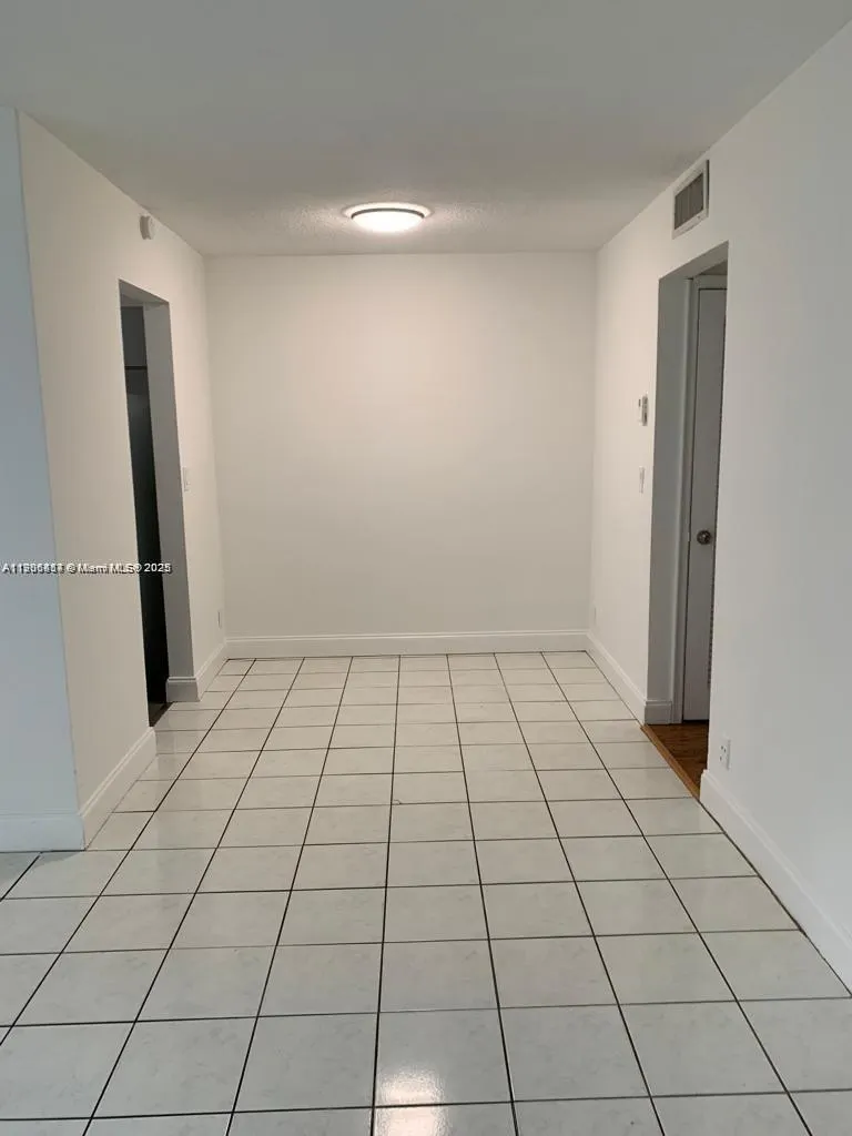 1830 Cleveland St, #3