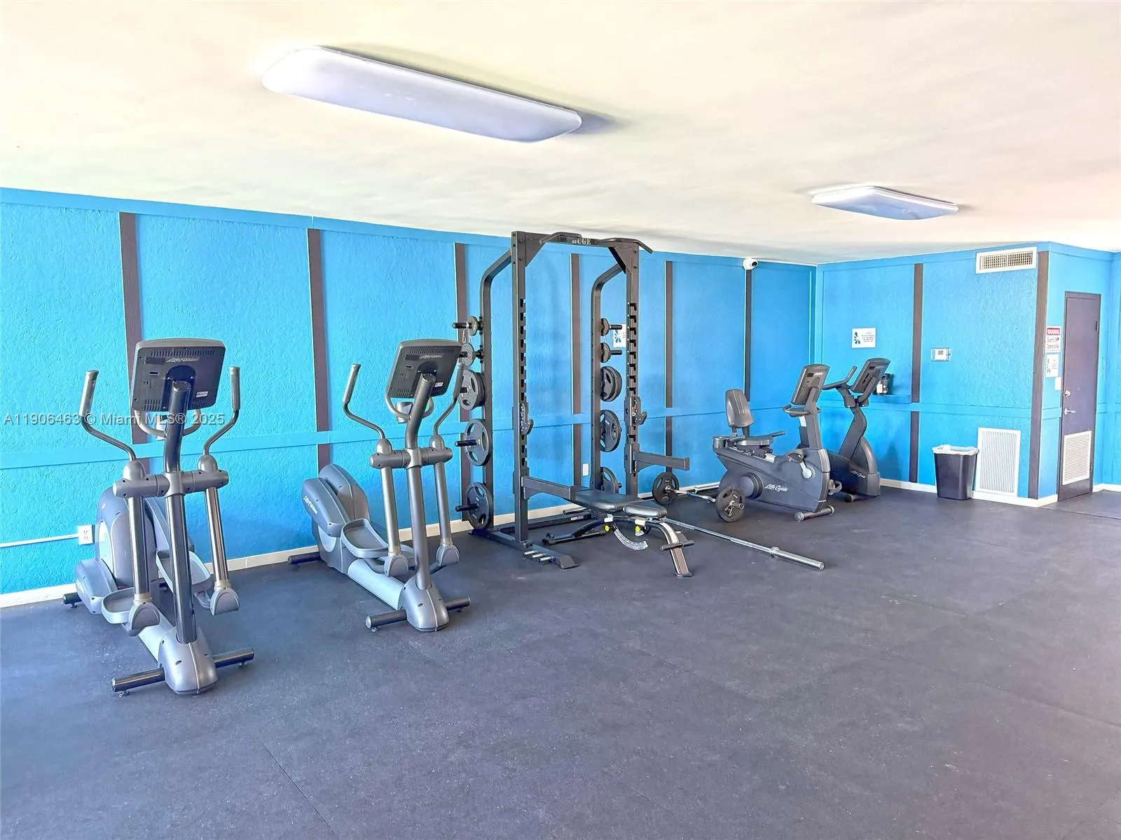 879 NE 195th St, #228