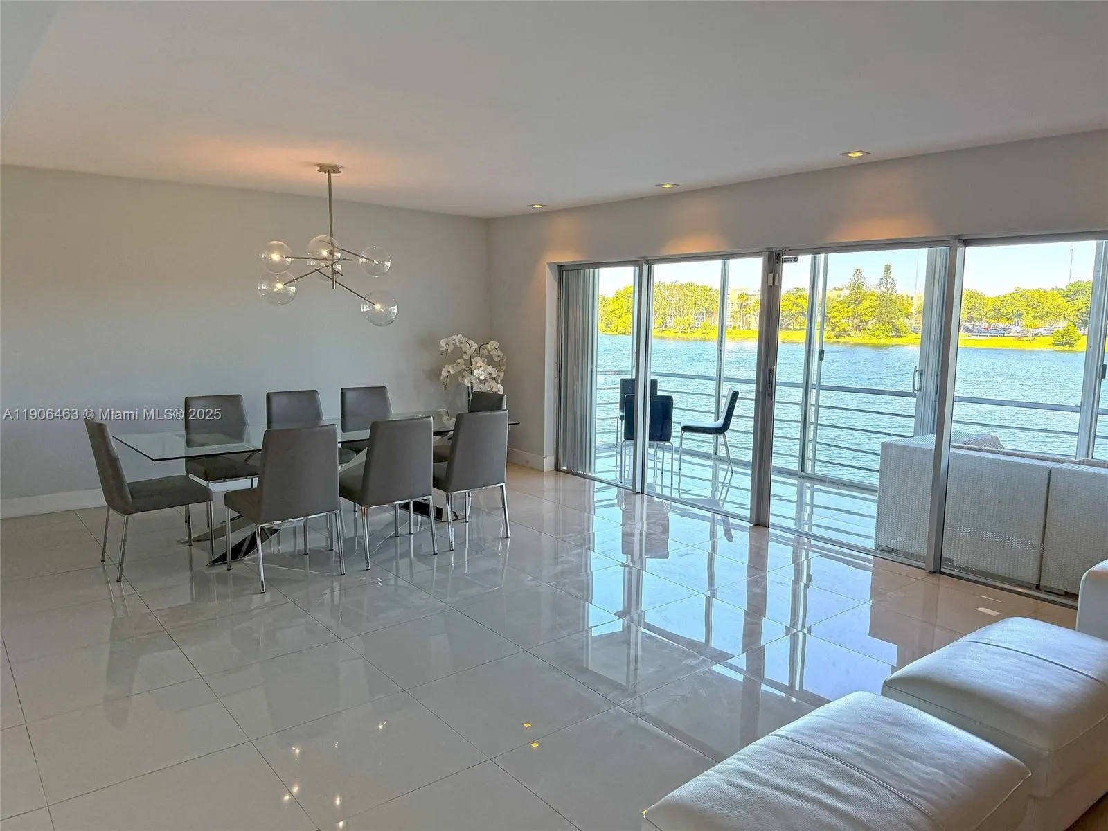 879 NE 195th St, #228