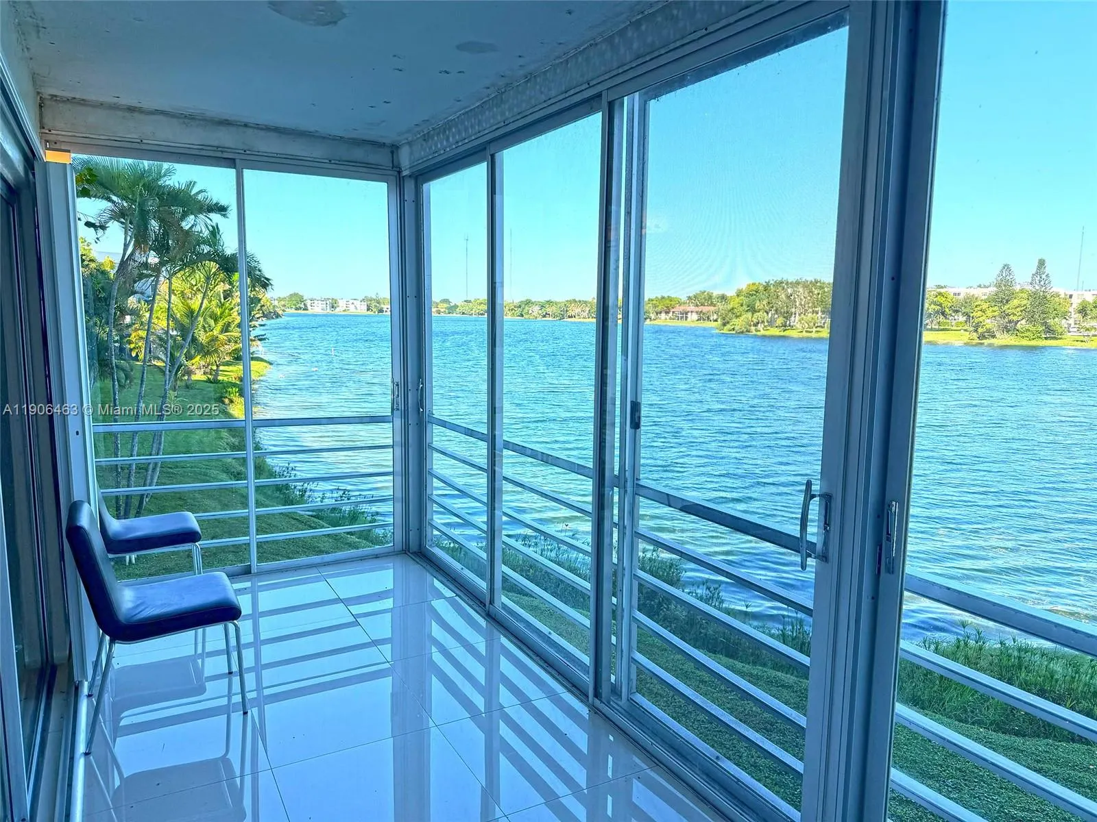 879 NE 195th St, #228