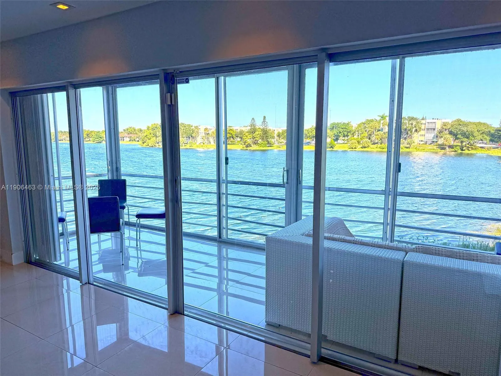 879 NE 195th St, #228