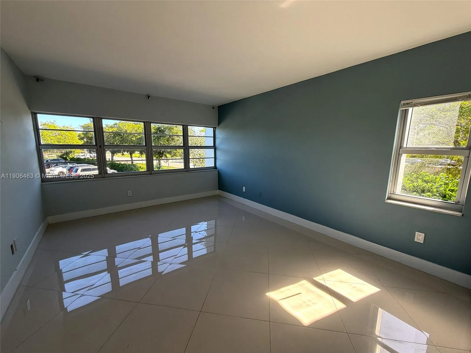 879 NE 195th St, #228