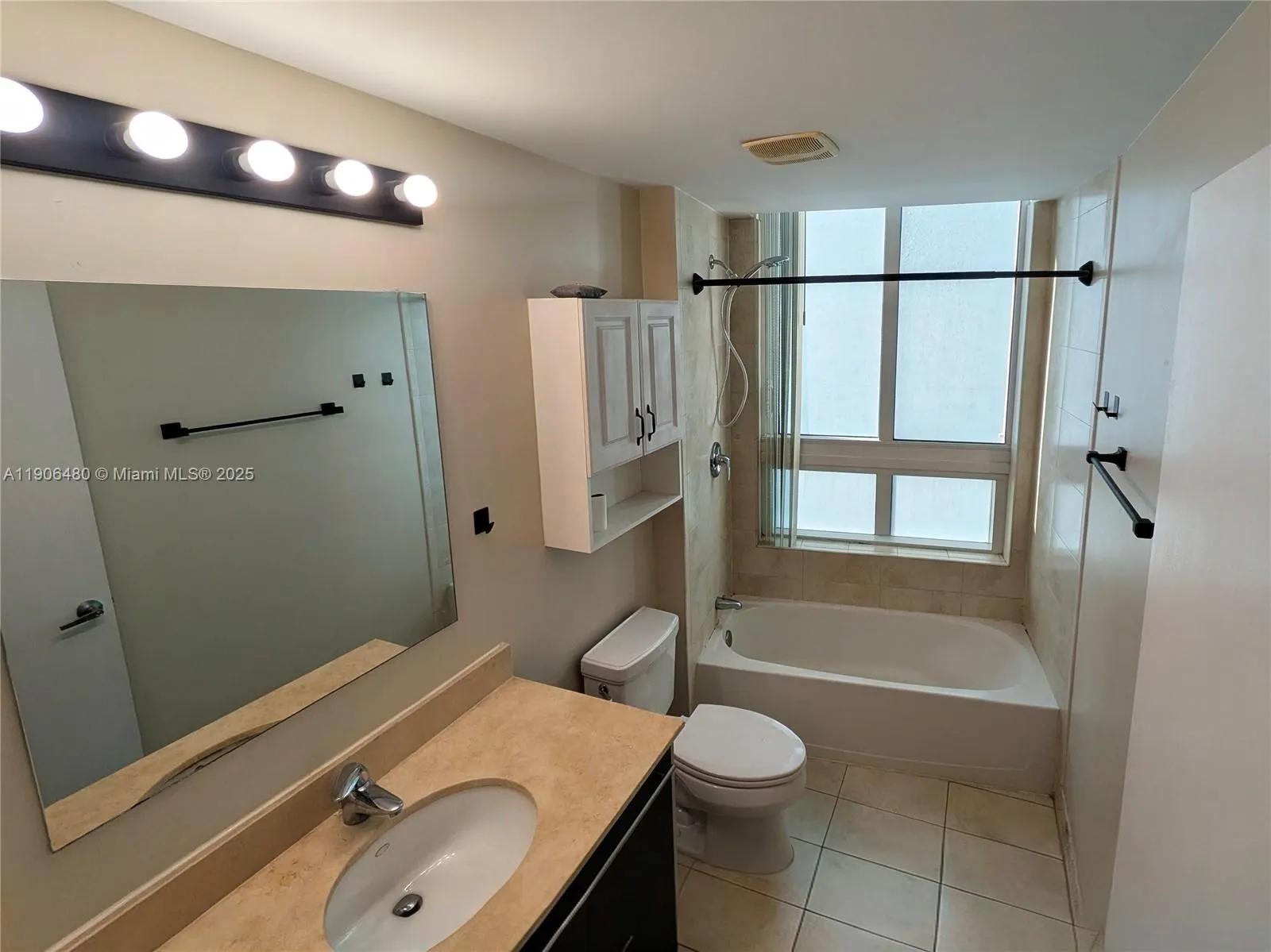 1900 N BAYSHORE DR, #3110