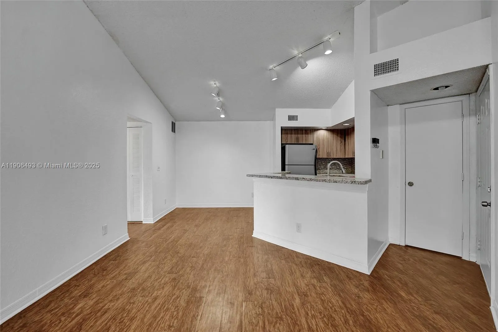 417 Vista Isles Dr, #2321