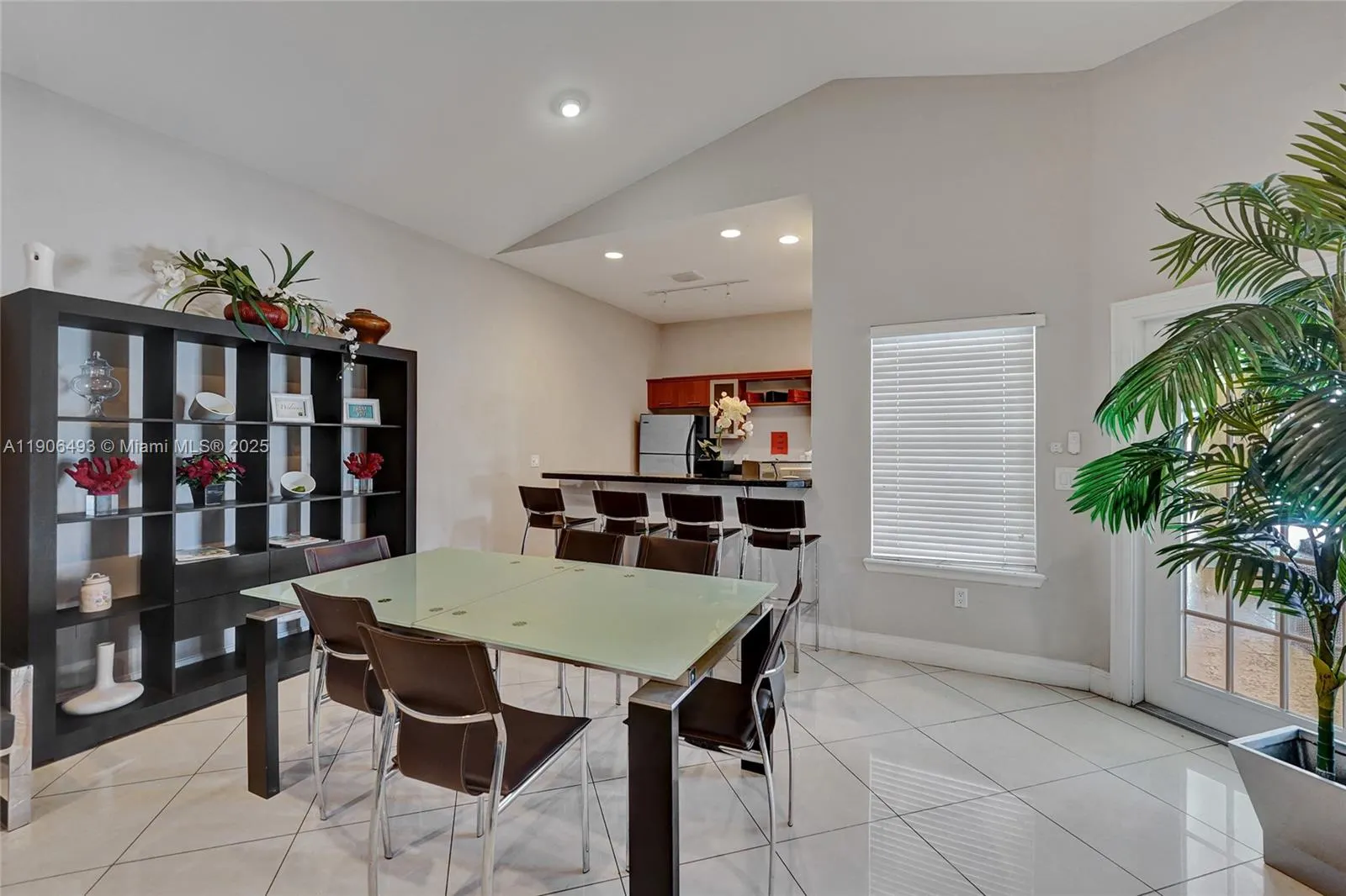 417 Vista Isles Dr, #2321