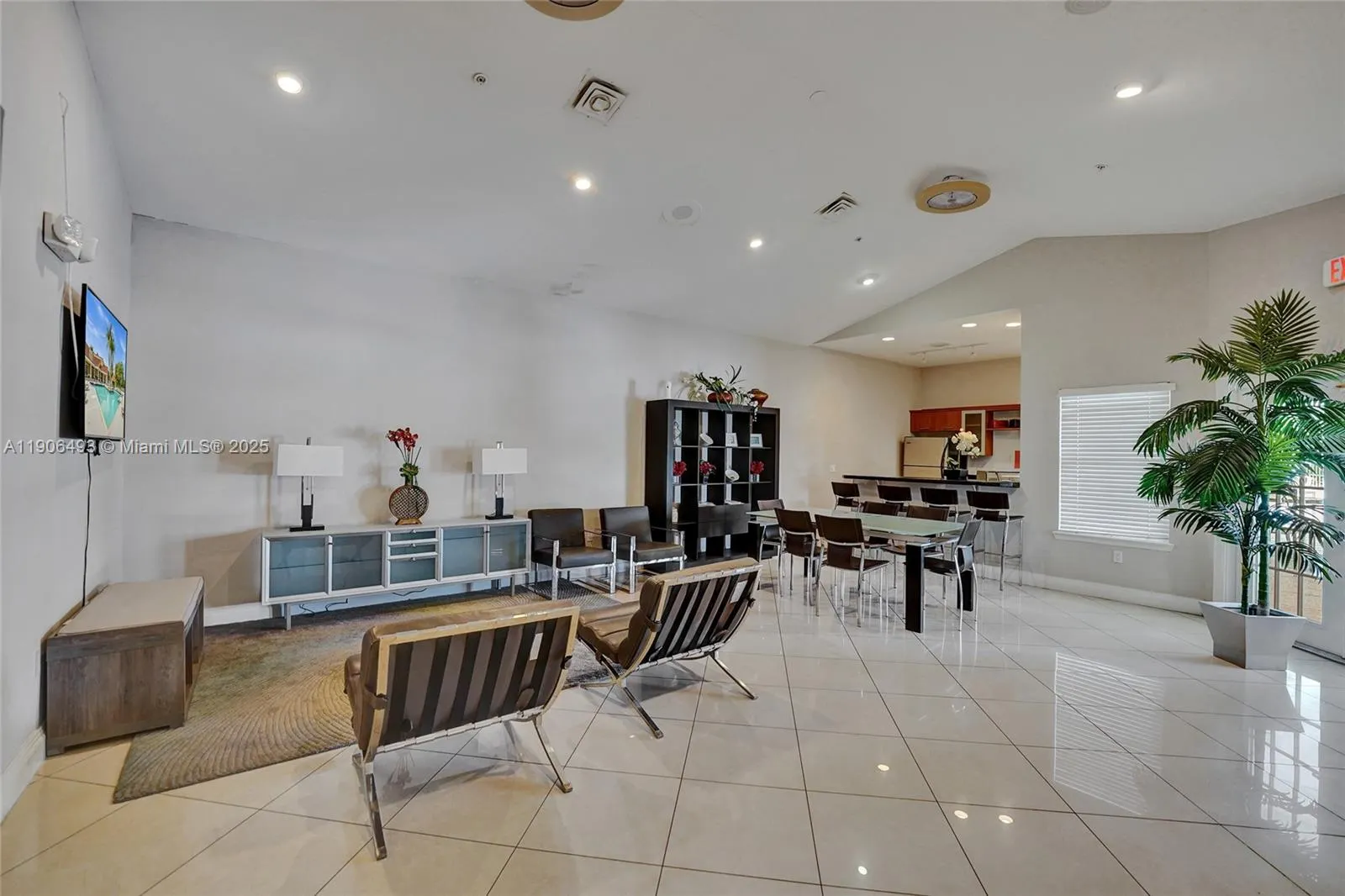 417 Vista Isles Dr, #2321