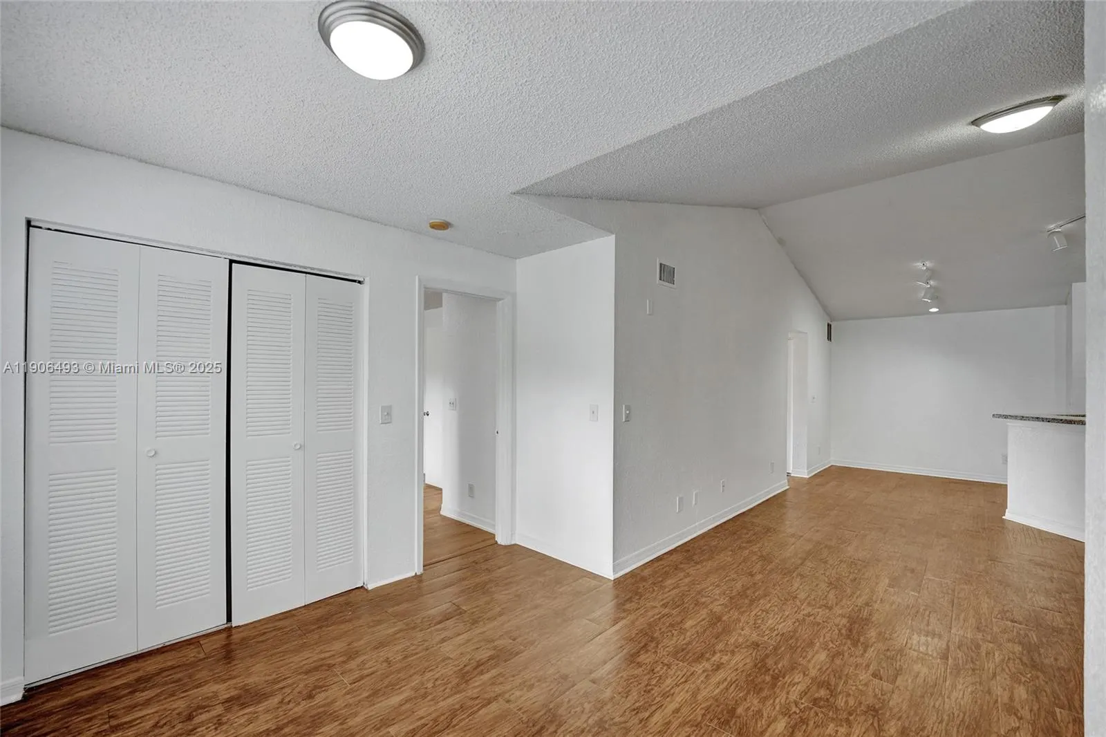 417 Vista Isles Dr, #2321